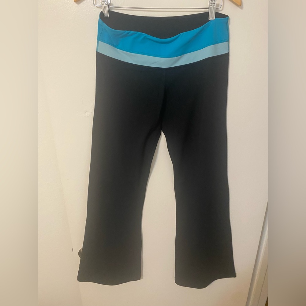lululemon Athletica Vintage Throwback Grove Black Pants with Blue Accents - Picture 2 of 6
